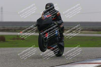 media/Nov-30-2025-TrackDaz (Sun) [[d8b22663df]]/A Group/Session 4 (Wheelie Bump)/